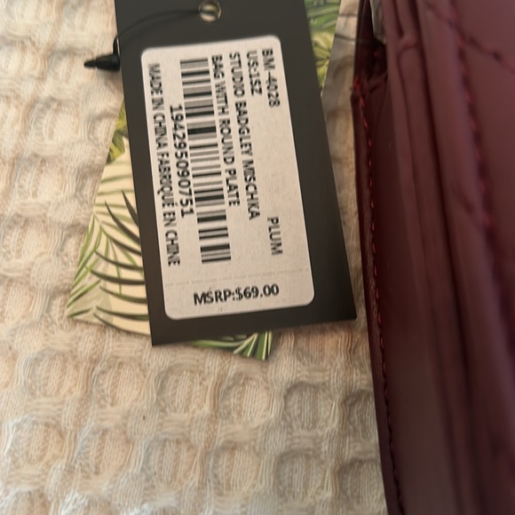 Sold - Picture 3 of 8